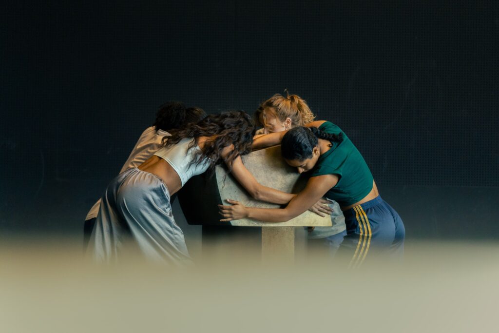 EMBRACE_THE_BASE_octo2025_Photographe_Quentin_Chevrier-7-min